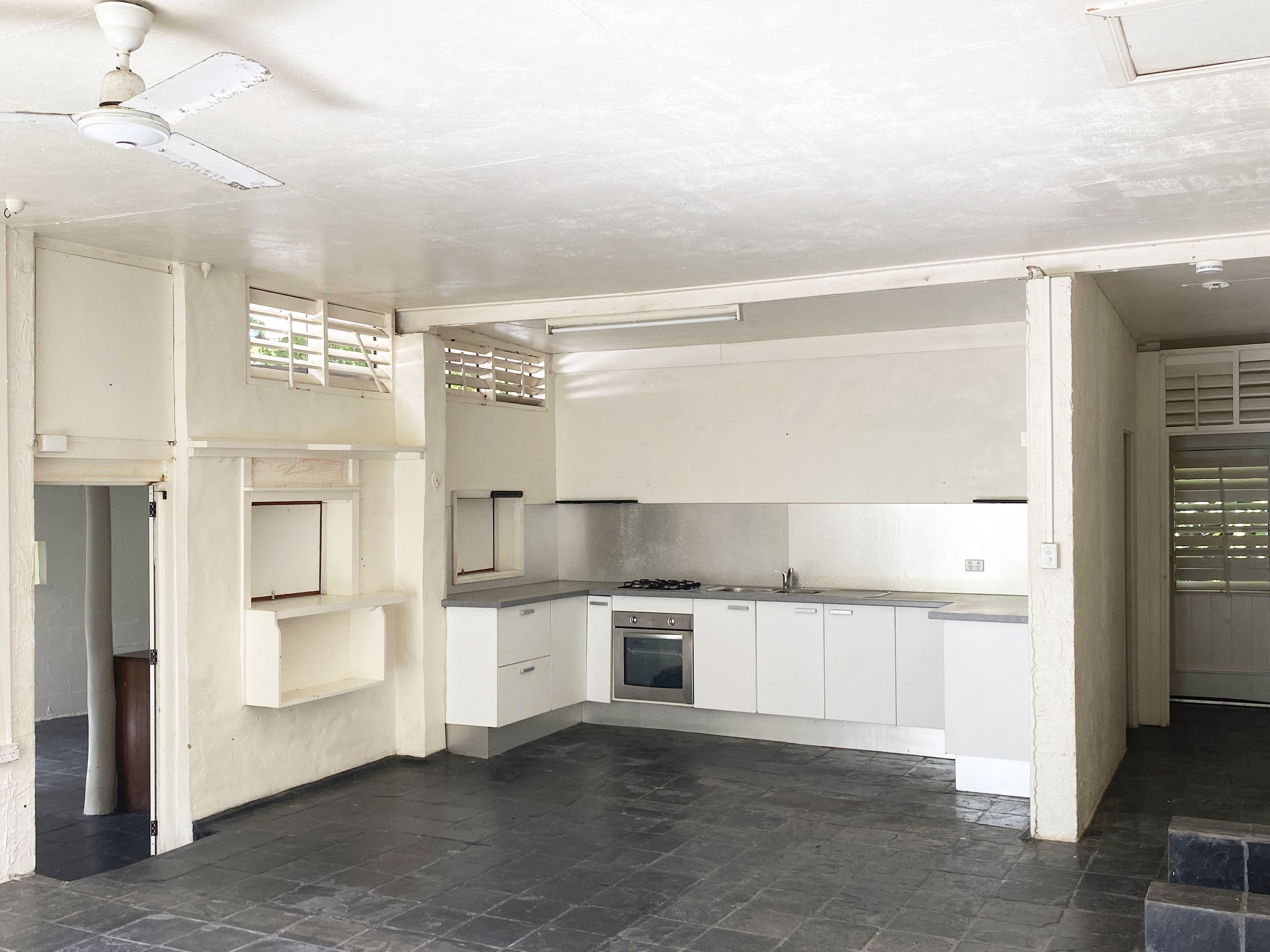 1A Cutten Street, Bingil Bay QLD 4852, Bingil Bay - Thumbnail 4