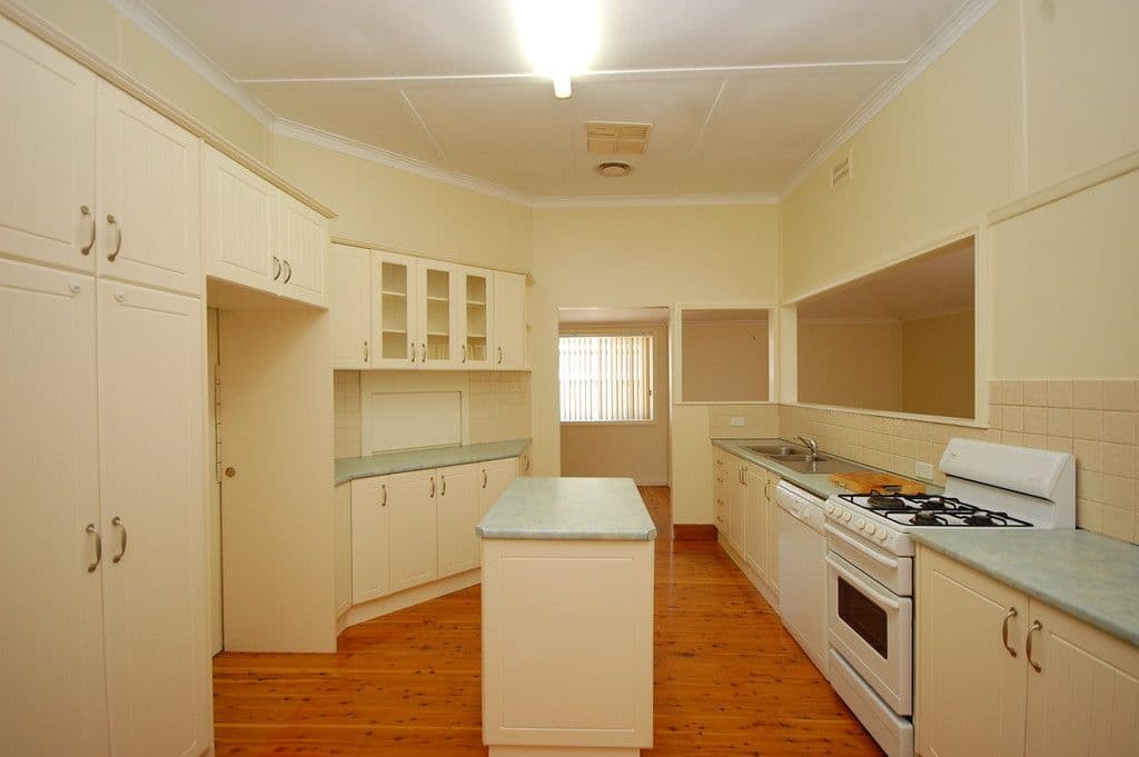 16 Stanbridge Street, Yenda - Thumbnail 2