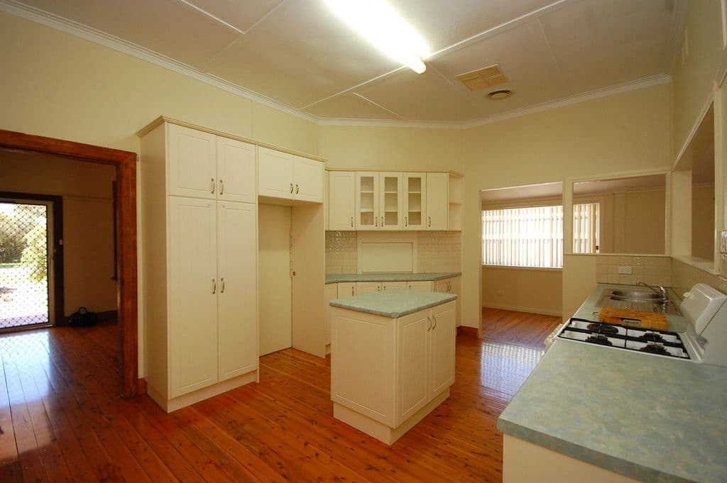 16 Stanbridge Street, Yenda - Thumbnail 3