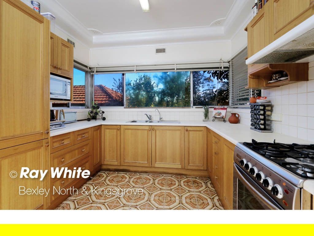 15 Rogers Street, ROSELANDS NSW 2196, Roselands - Thumbnail 2