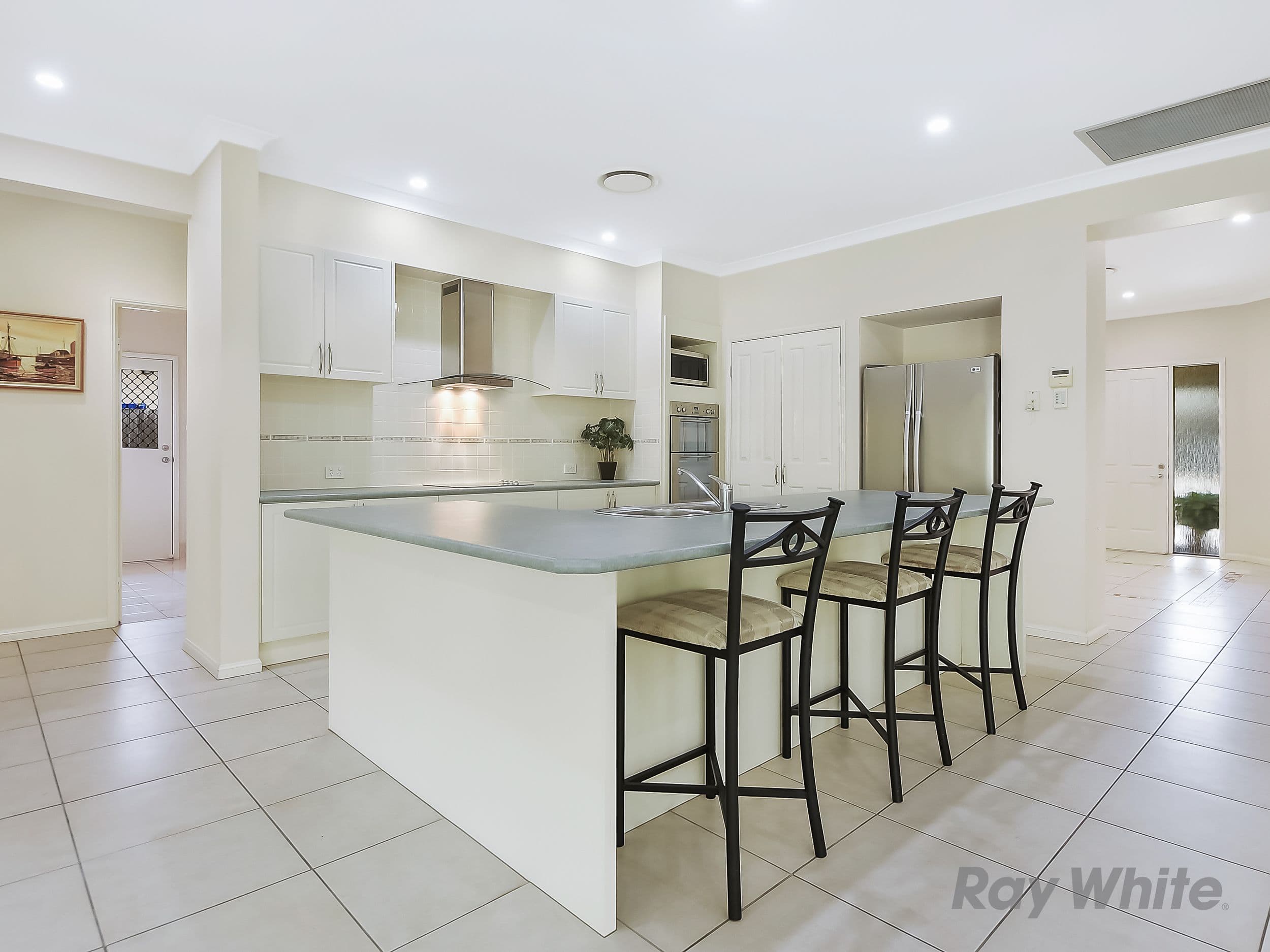 16 Thomson Close, North Lakes QLD 4509, North Lakes - Thumbnail 4