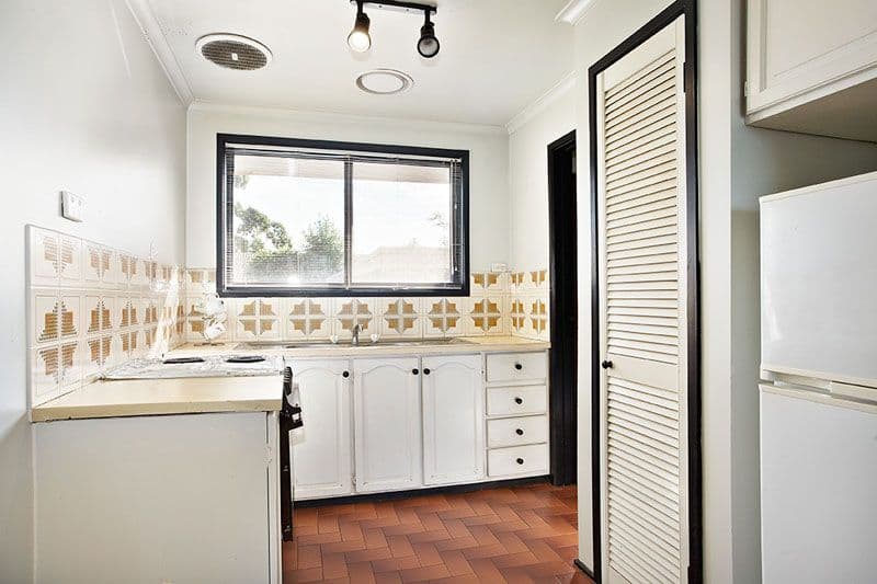 26 Glenlitta Avenue, BROADMEADOWS VIC 3047, Broadmeadows - Thumbnail 2
