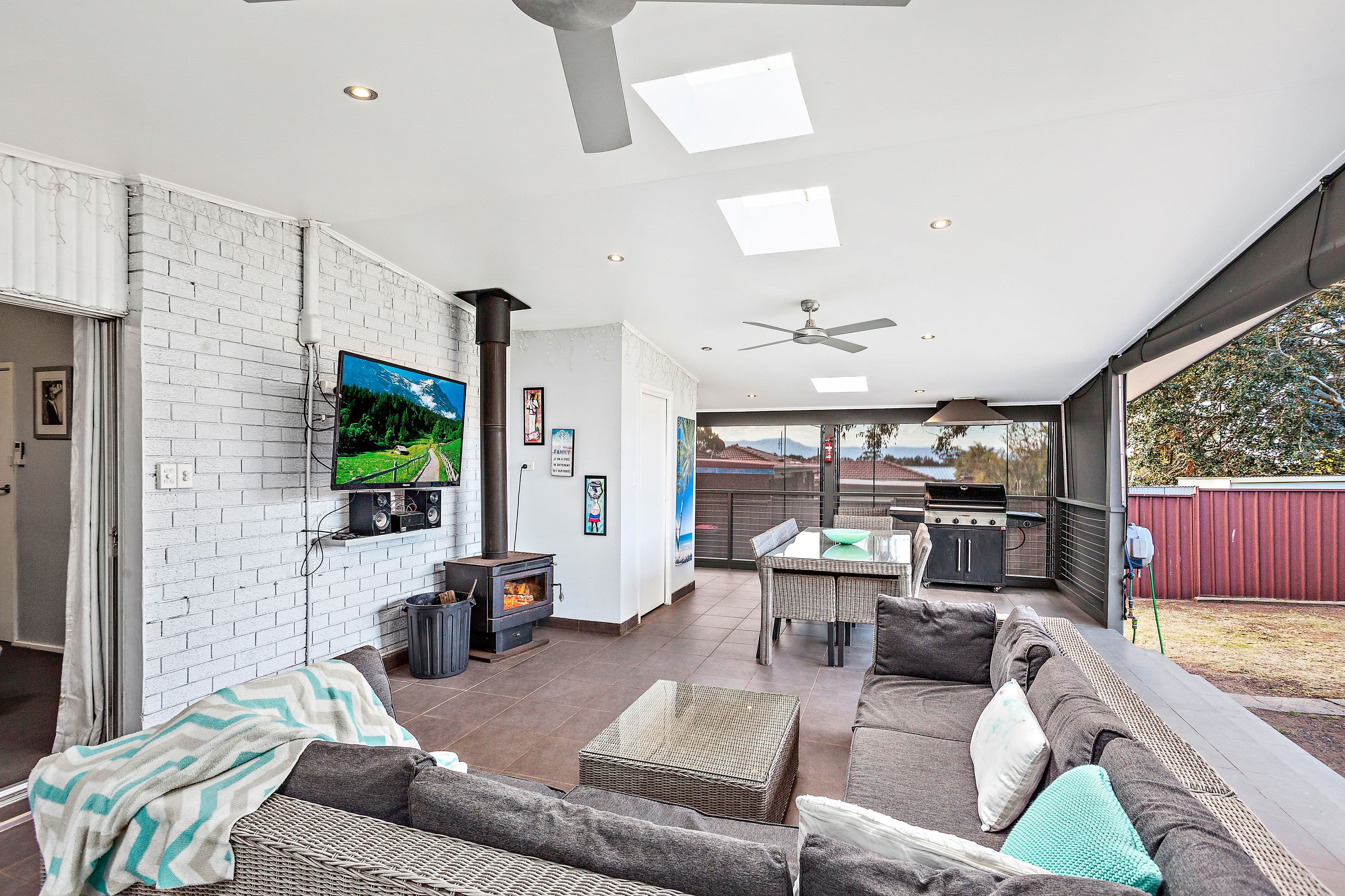 14 Gordon Avenue, Oak Flats - Thumbnail 7