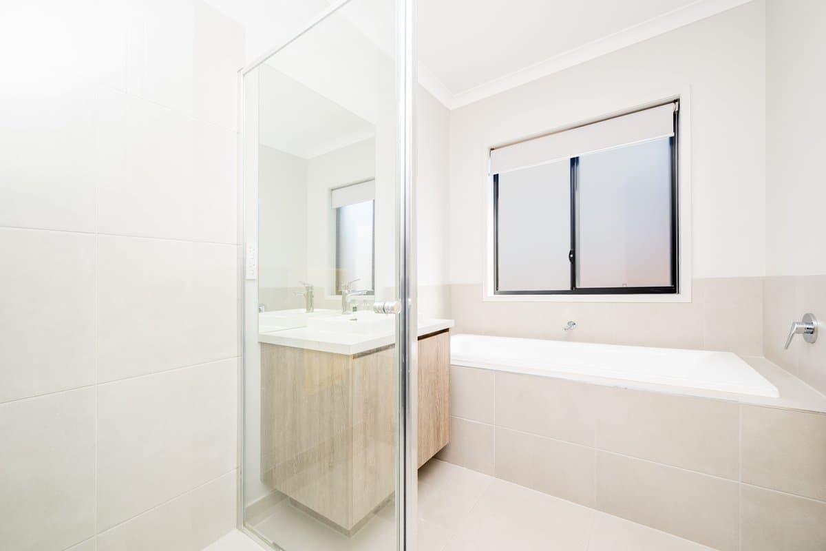 16 Bridgewater Avenue, Kialla, Kialla - Thumbnail 8