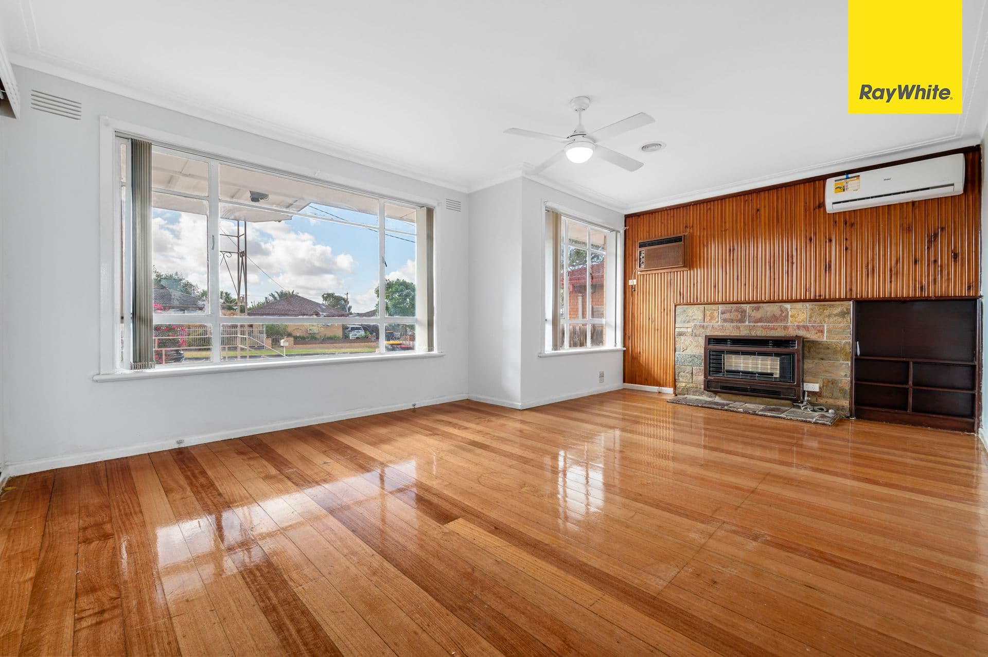 13 Curlew Close, Melton VIC 3337, Melton - Thumbnail 4