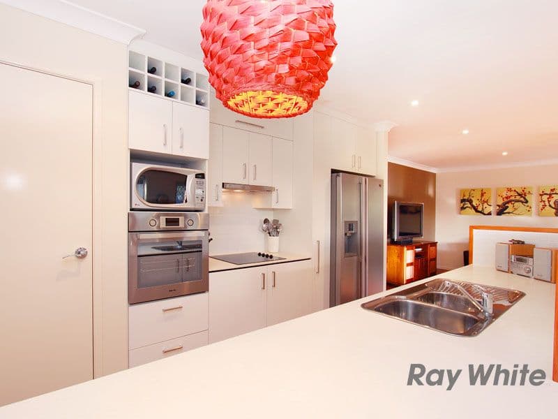 9 Pressland Street, CARSELDINE QLD 4034, Carseldine - Thumbnail 4