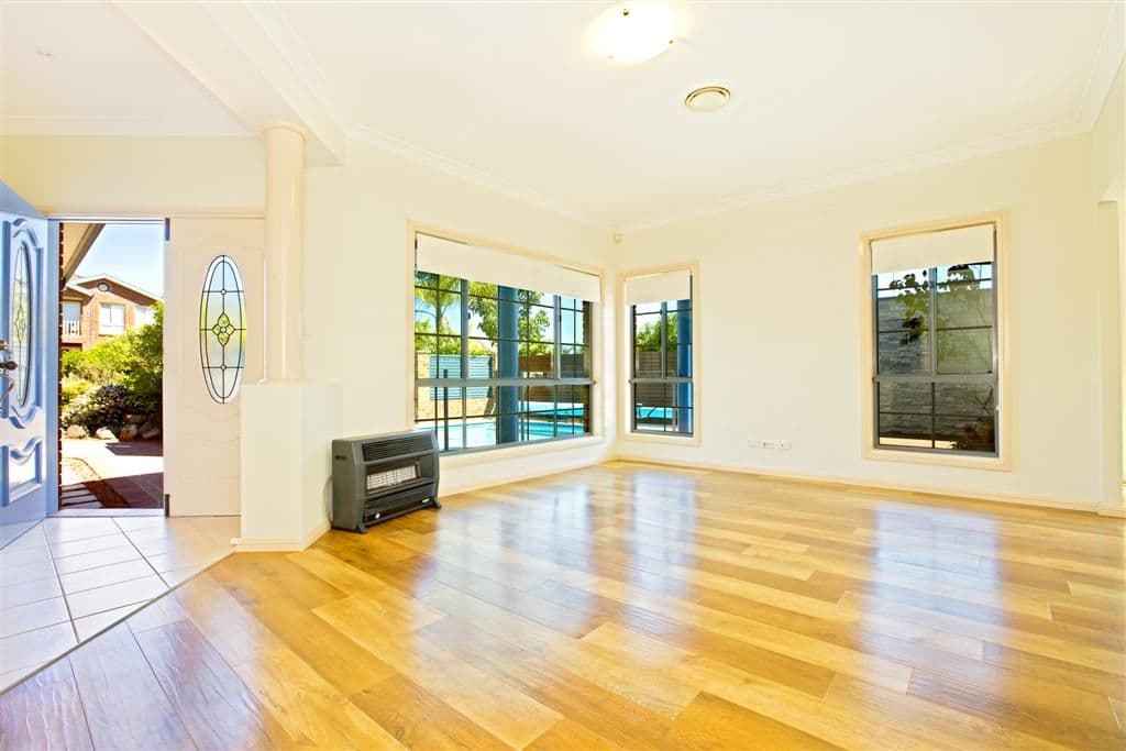 15 Brigadoon Avenue, GLENMORE PARK NSW 2745, Glenmore Park - Thumbnail 2