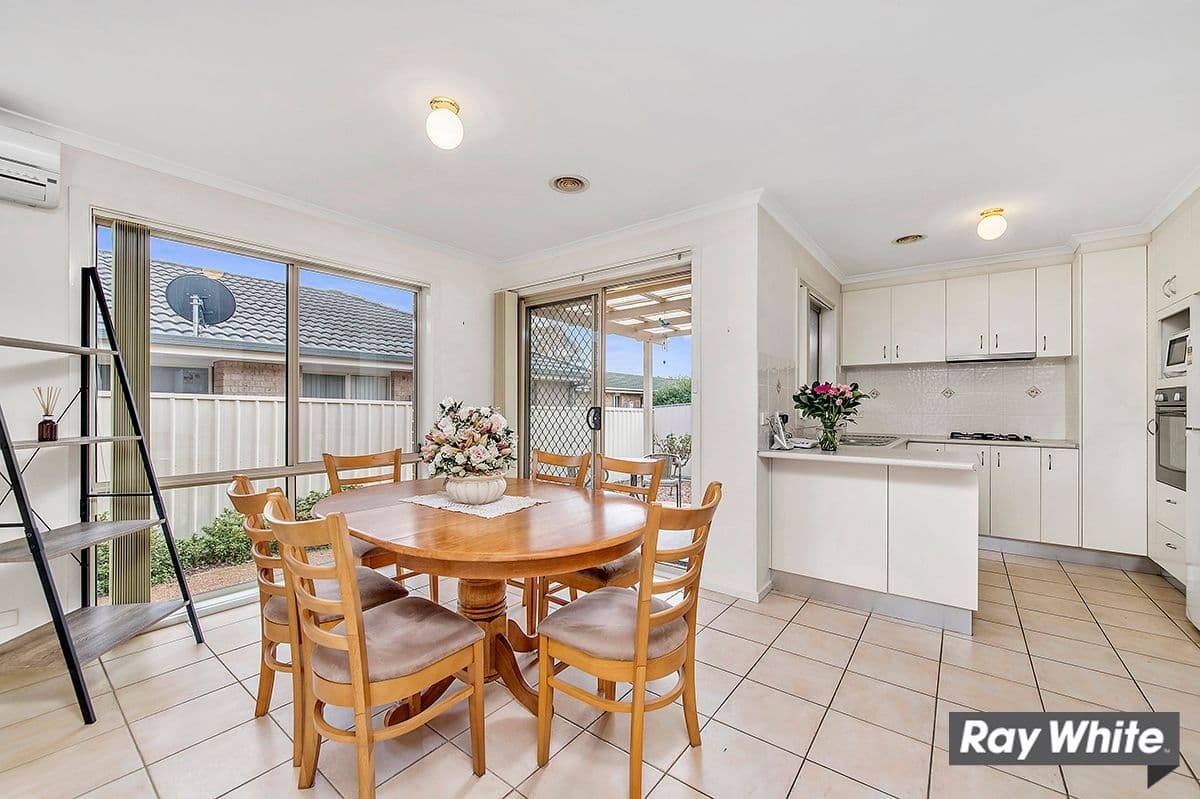 76 Archdall Street, Dunlop ACT 2615, Dunlop - Thumbnail 2