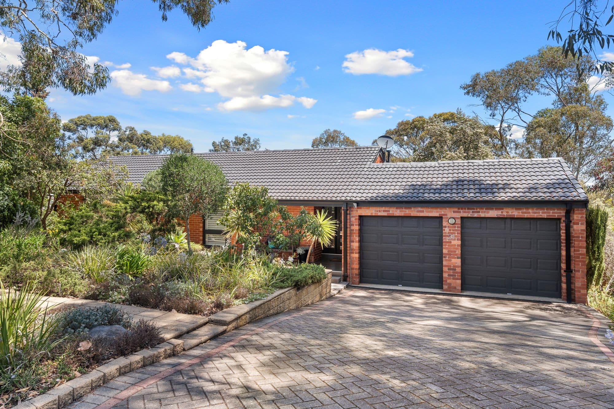 21 Broadmeadow Drive, Flagstaff Hill SA 5159, Flagstaff Hill - Thumbnail 4