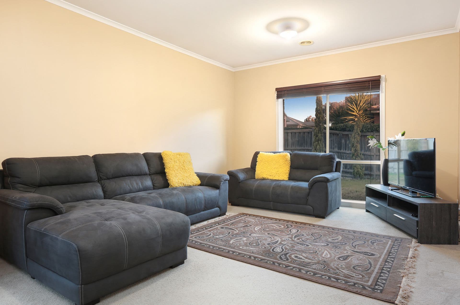 9 Daisy Drive, Point Cook VIC 3030, Point Cook - Thumbnail 5