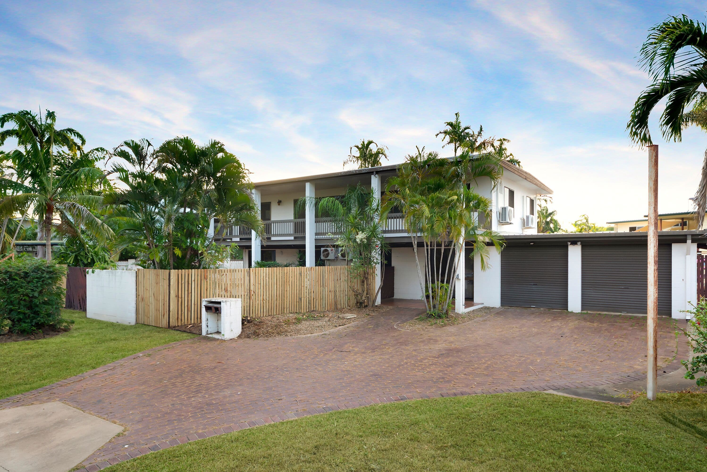 8 Adelong Drive, Cranbrook QLD 4814, Cranbrook - Image 1