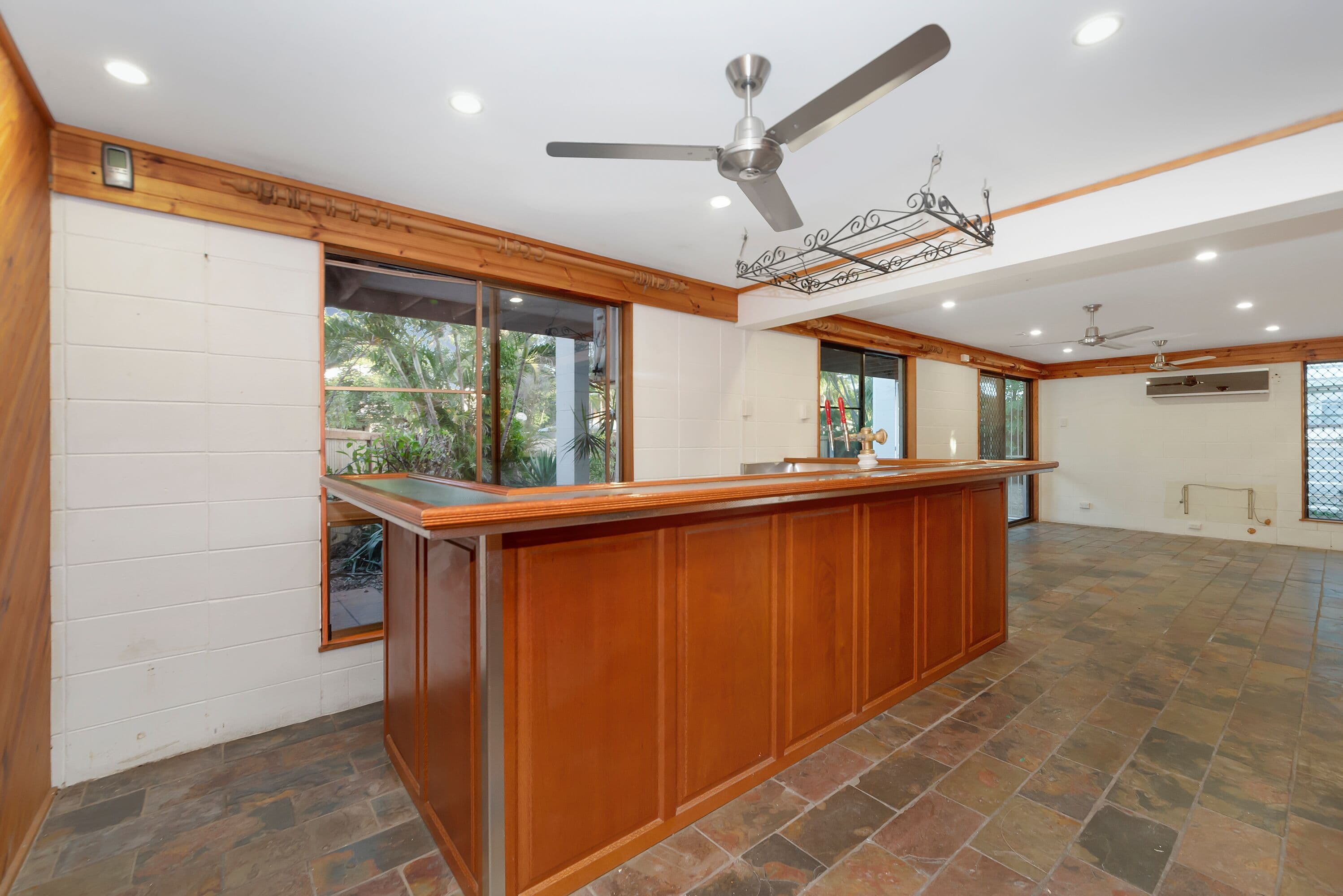 8 Adelong Drive, Cranbrook QLD 4814, Cranbrook - Thumbnail 2