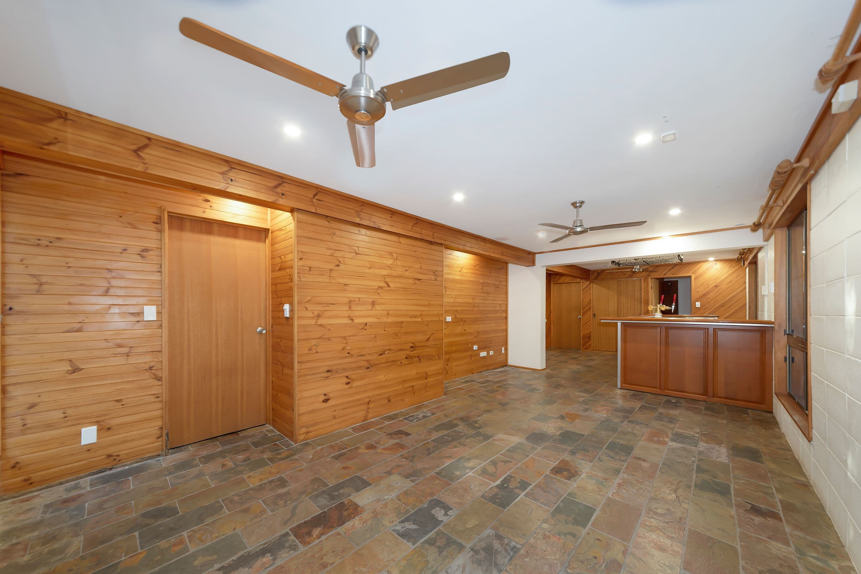 8 Adelong Drive, Cranbrook QLD 4814, Cranbrook - Thumbnail 3