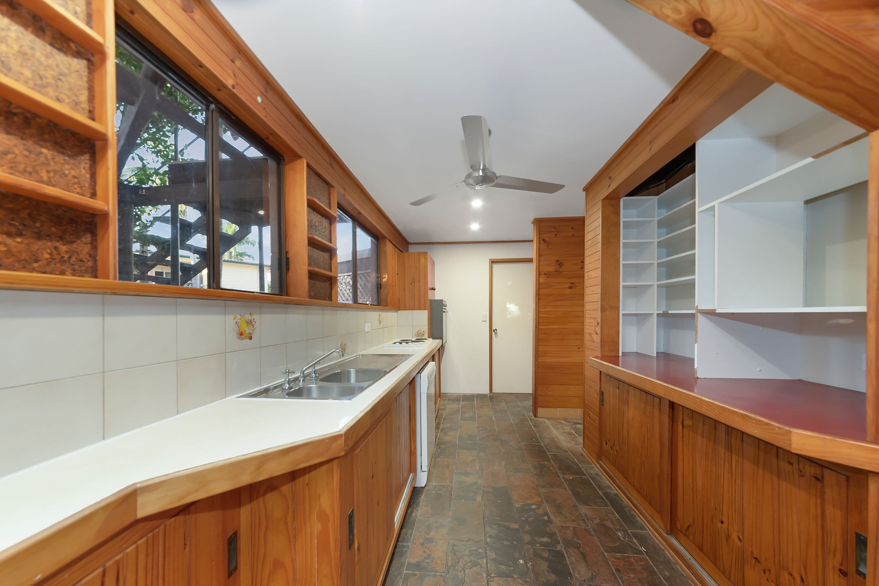 8 Adelong Drive, Cranbrook QLD 4814, Cranbrook - Thumbnail 4