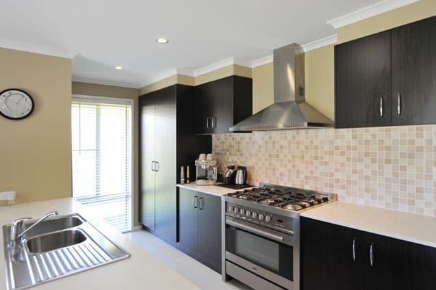 28 Sommariva Street, WESTBROOK QLD 4350, Westbrook - Thumbnail 4