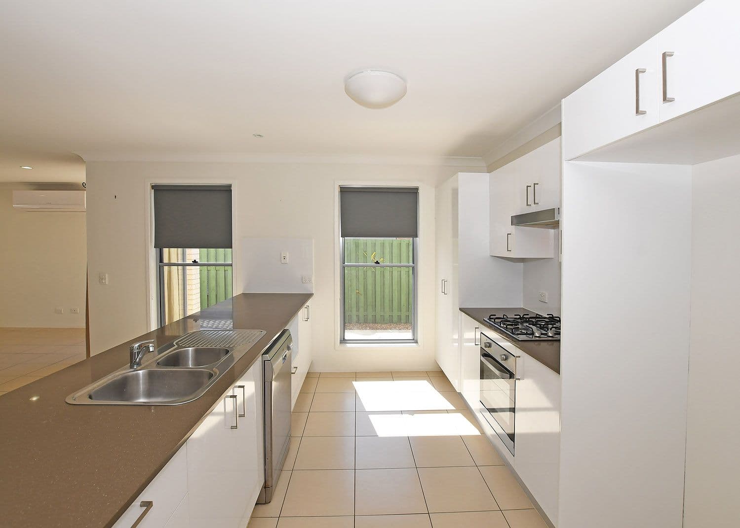 8 Wentworth Avenue, Urraween QLD 4655, Urraween - Thumbnail 3