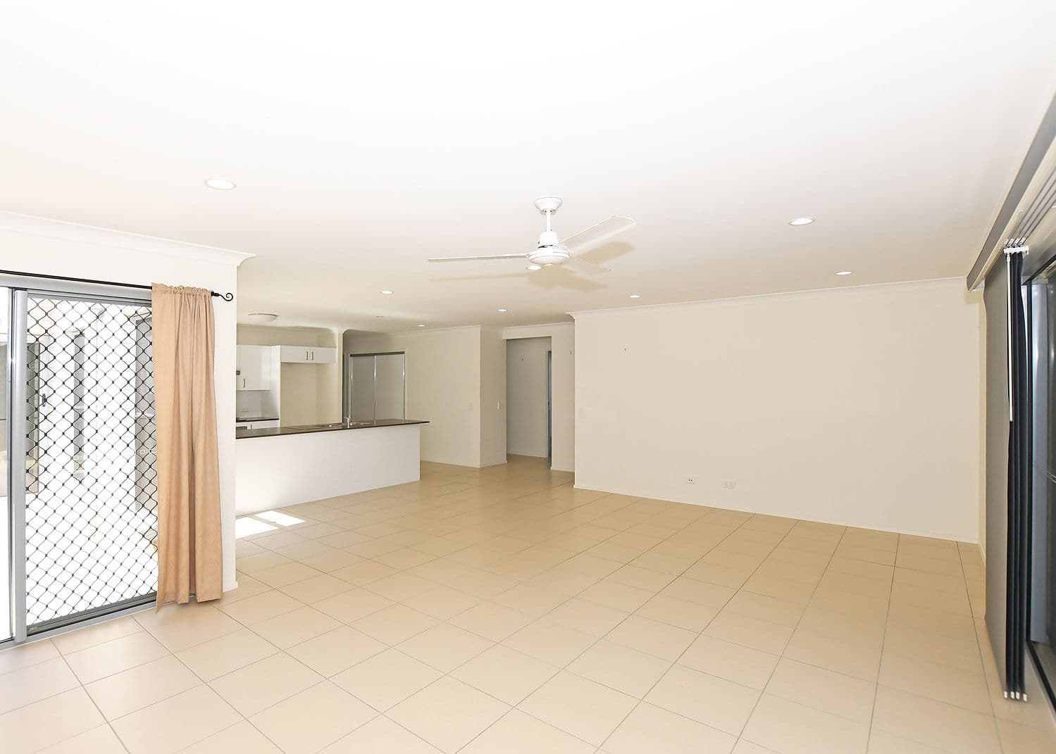 8 Wentworth Avenue, Urraween QLD 4655, Urraween - Thumbnail 7