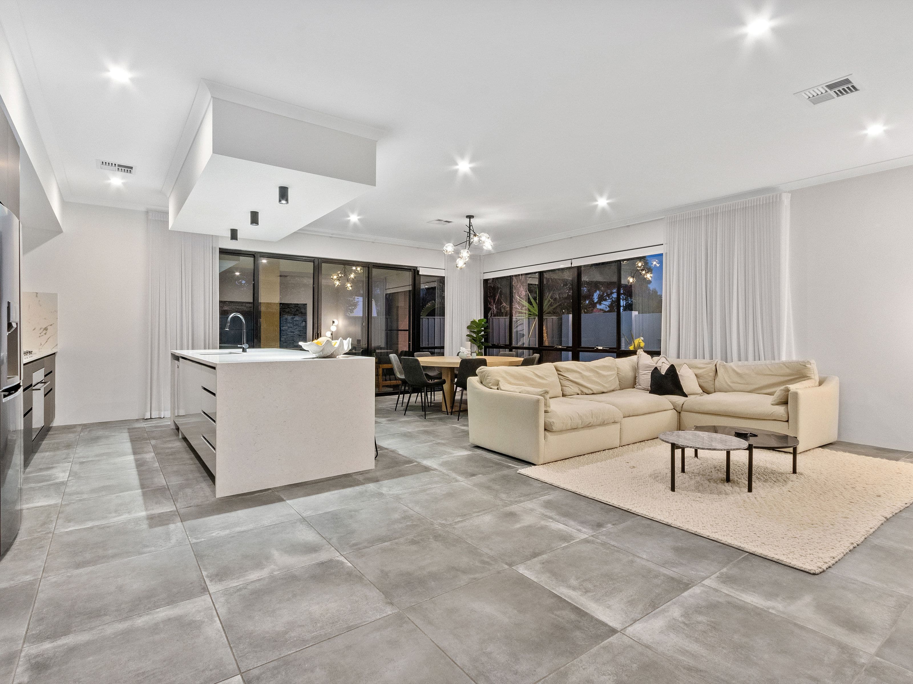 32 Davilak Crescent, Manning WA 6152, Manning - Thumbnail 3