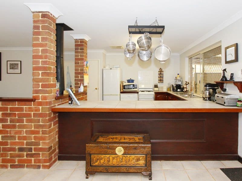 2 Carbla Court, BALLAJURA WA 6066, Ballajura - Image 1