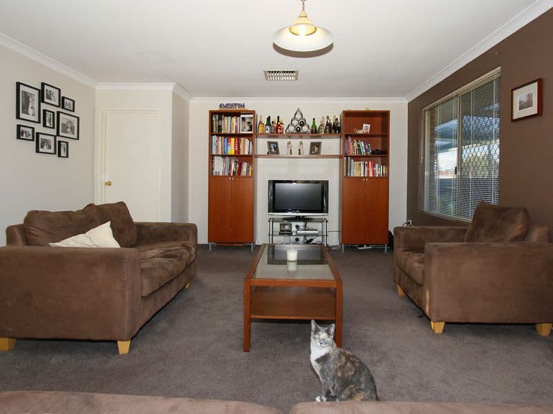 2 Carbla Court, BALLAJURA WA 6066, Ballajura - Thumbnail 3