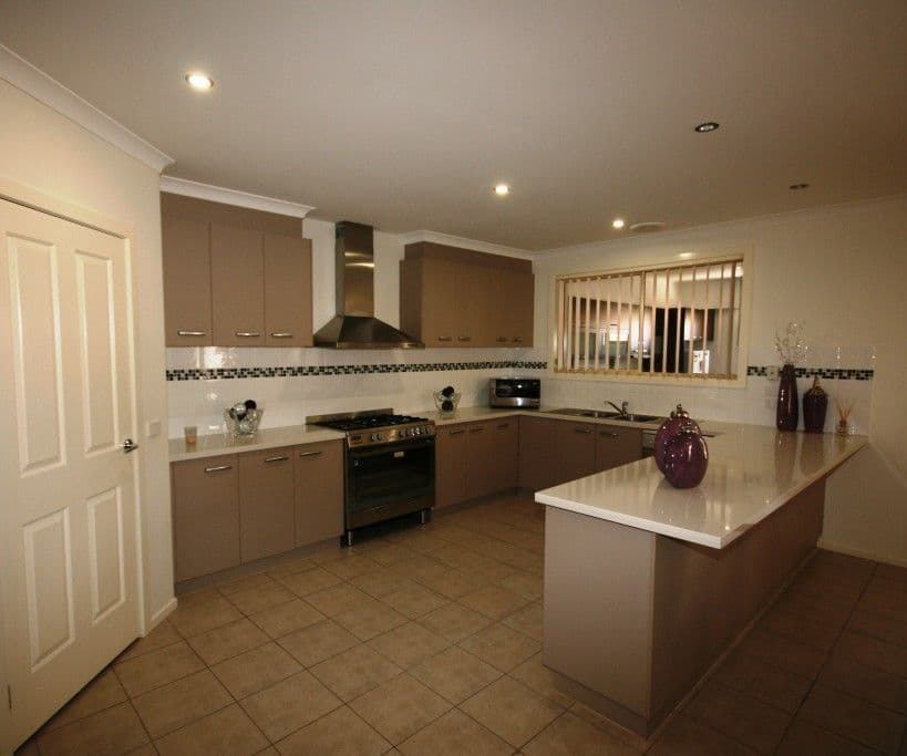 3 Omarama Way, TAYLORS HILL VIC 3037, Taylors Hill - Thumbnail 5
