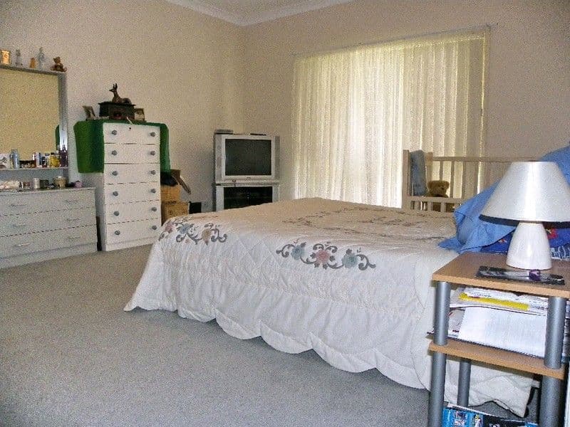 5 Hinterwood Court, EDENS LANDING QLD 4207, Edens Landing - Thumbnail 6