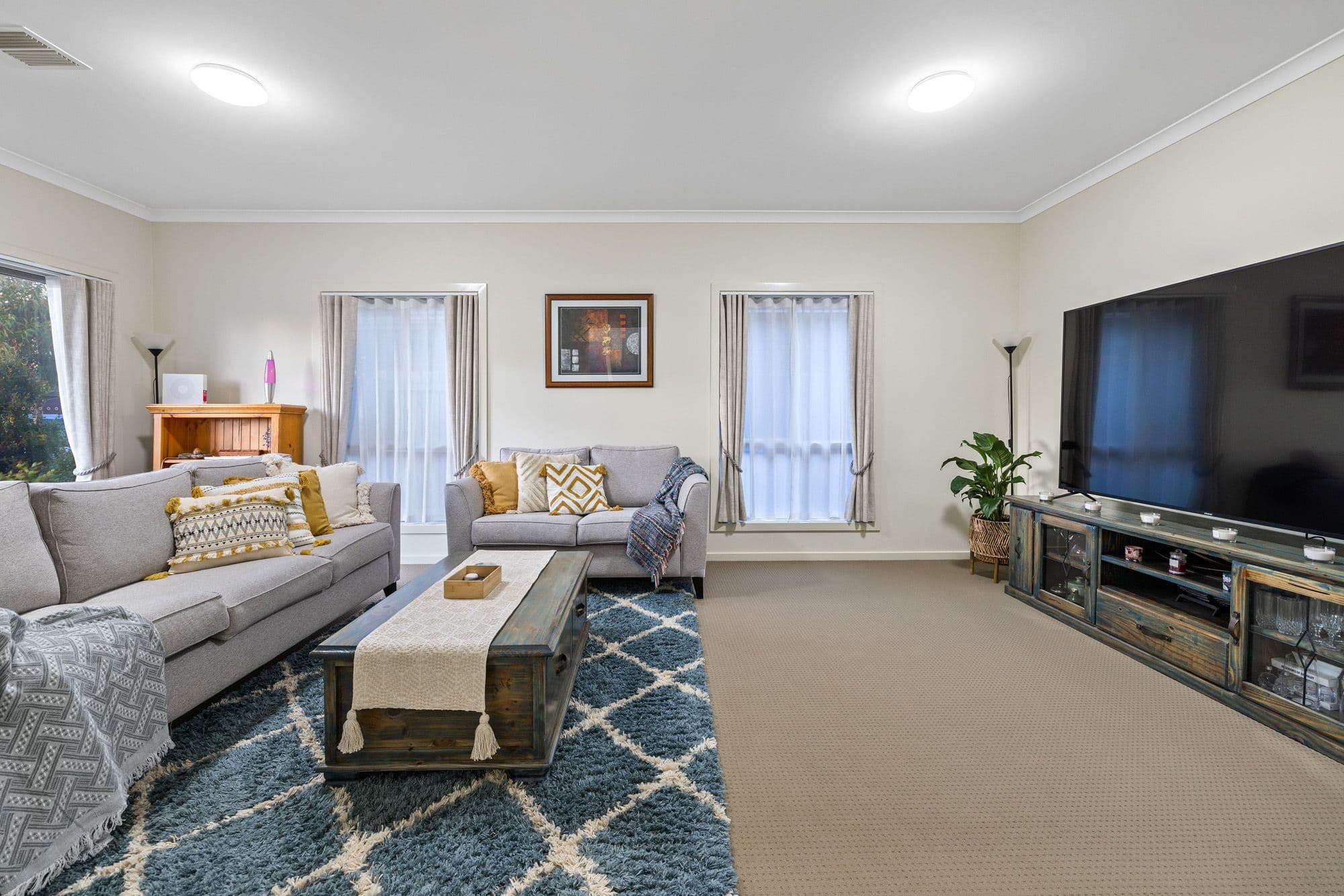 13 Dargo Road, Werribee VIC 3030, Werribee - Thumbnail 2