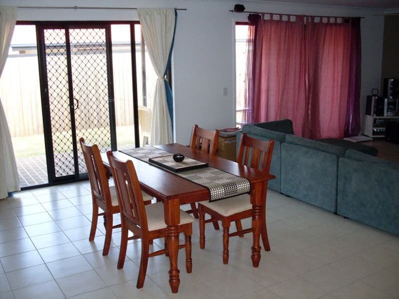 65 Kakadu Street, PARKINSON QLD 4115, Parkinson - Thumbnail 3