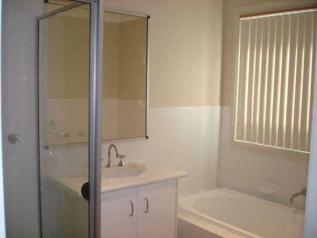 56 Riddell Street, WEST HOXTON NSW 2171, West Hoxton - Thumbnail 7