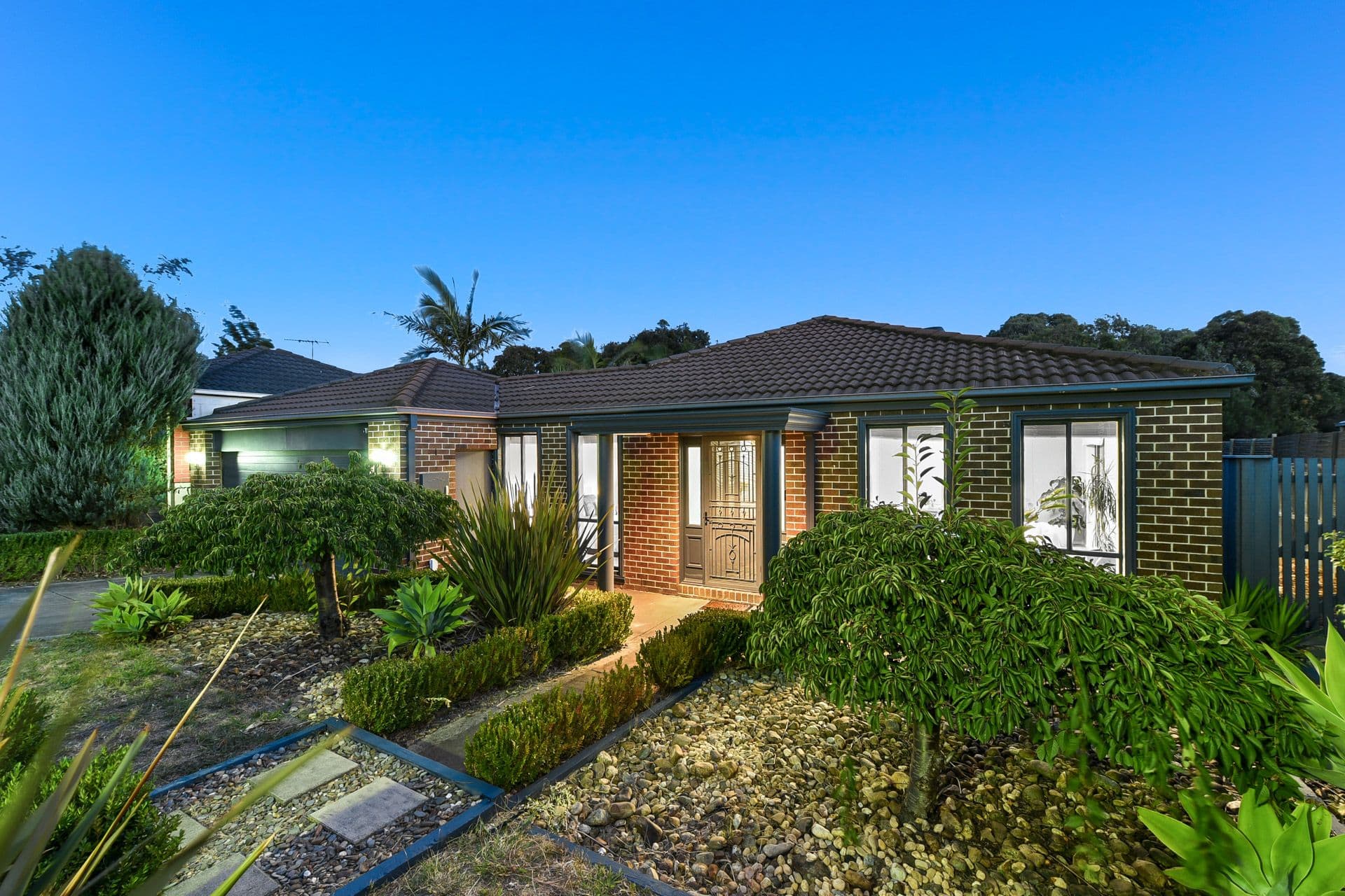 35 cunneen Crescent, Berwick VIC 3806, Berwick - Thumbnail 3