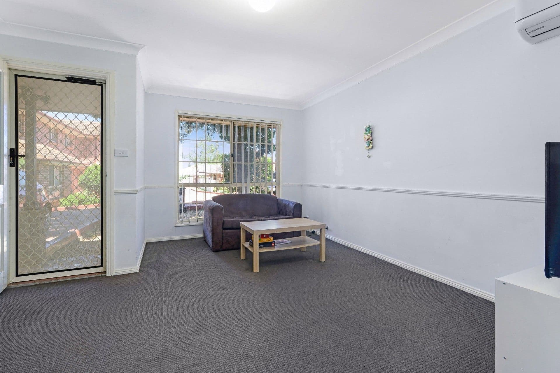 1 Dutton Place, Glenmore Park NSW 2745, Glenmore Park - Thumbnail 3