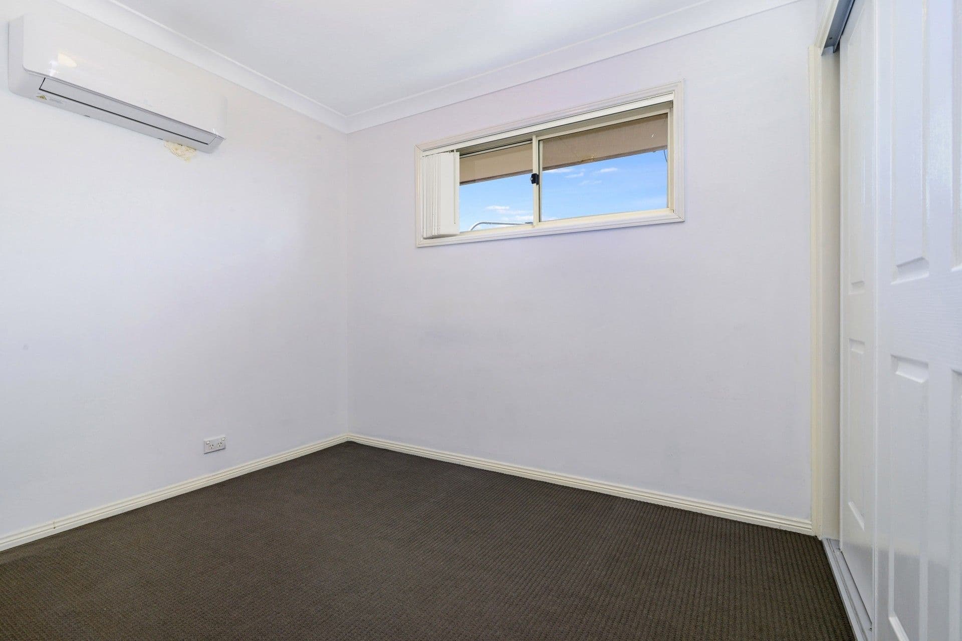 1 Dutton Place, Glenmore Park NSW 2745, Glenmore Park - Thumbnail 5