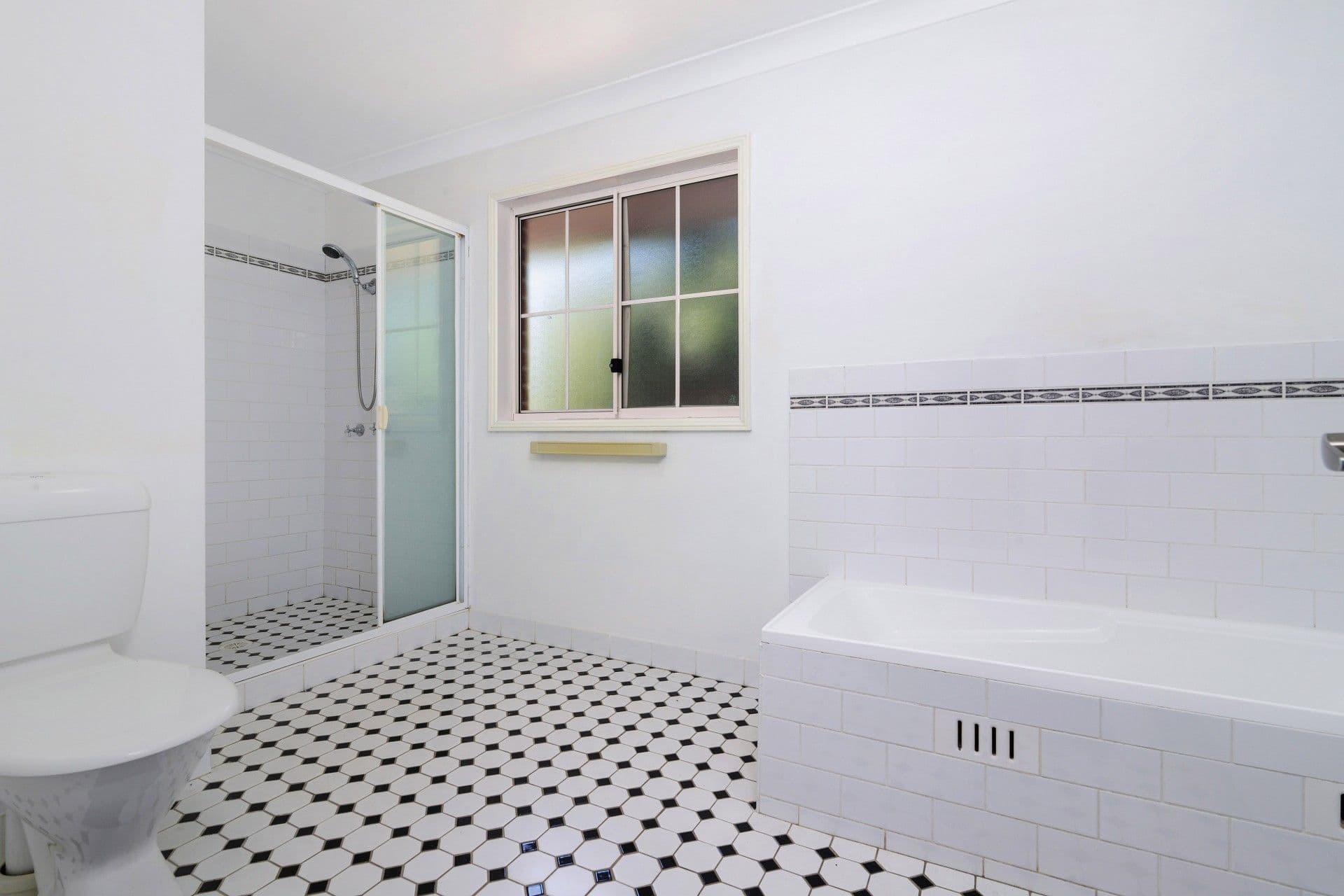 1 Dutton Place, Glenmore Park NSW 2745, Glenmore Park - Thumbnail 7