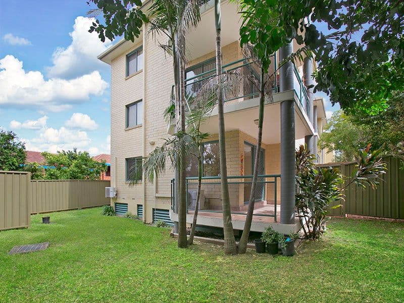 22 Merton Street, SUTHERLAND NSW 2232, Sutherland - Thumbnail 3