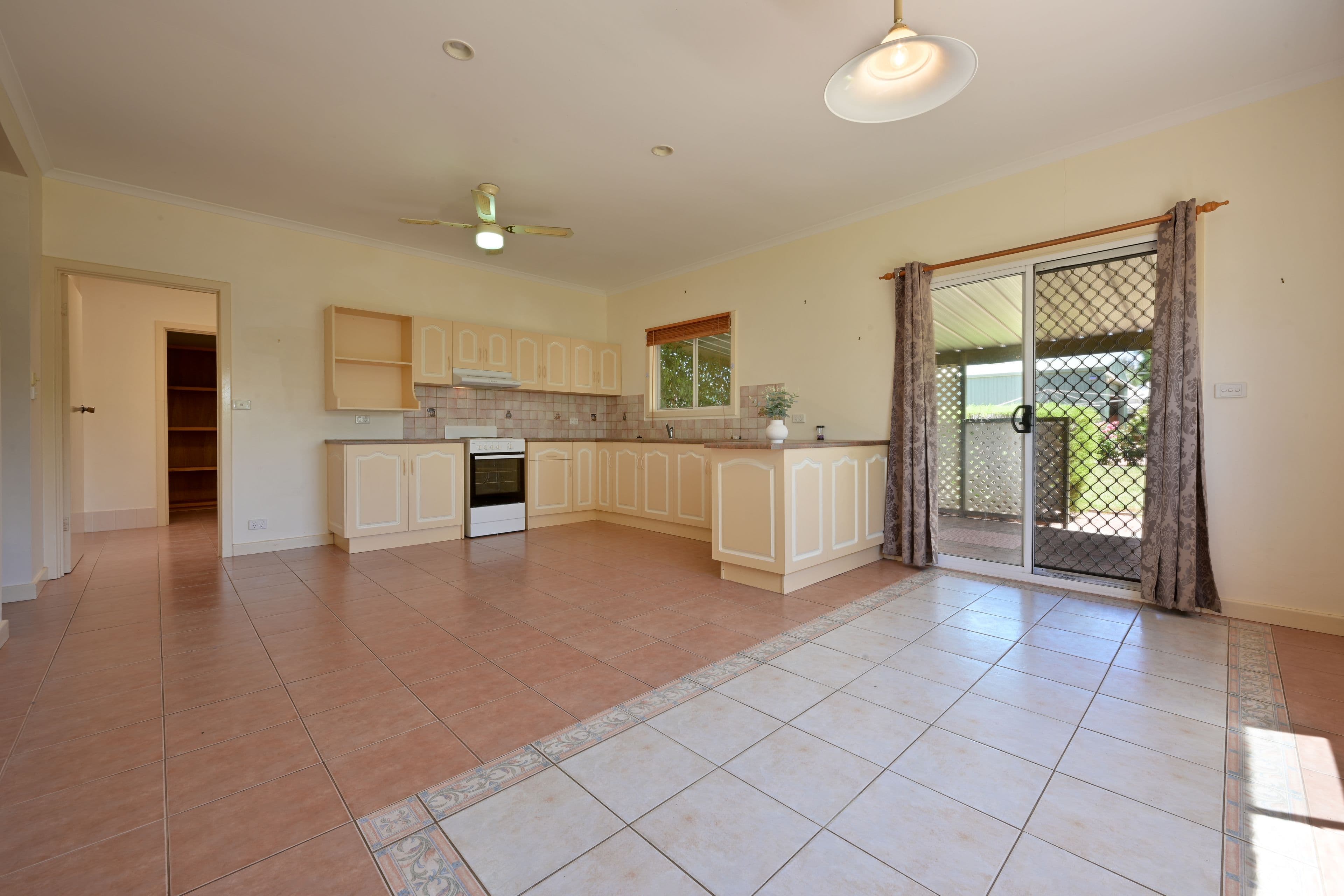 9 Fourth Street, Quorn SA 5433, Quorn - Thumbnail 3