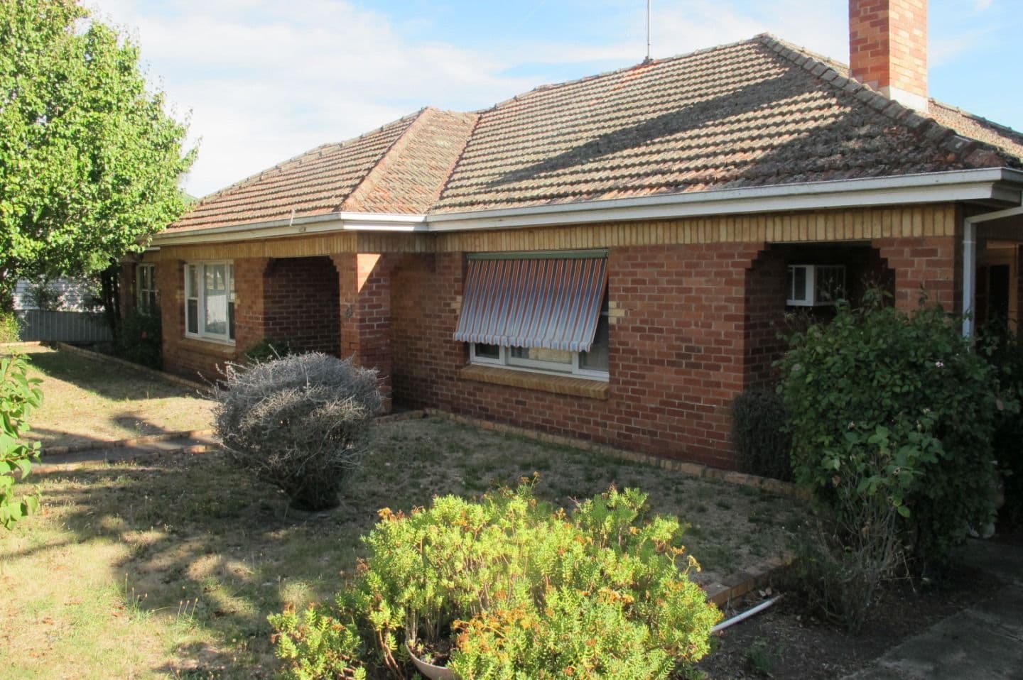 61 Coleraine Road, Hamilton VIC 3300, Hamilton - Thumbnail 2