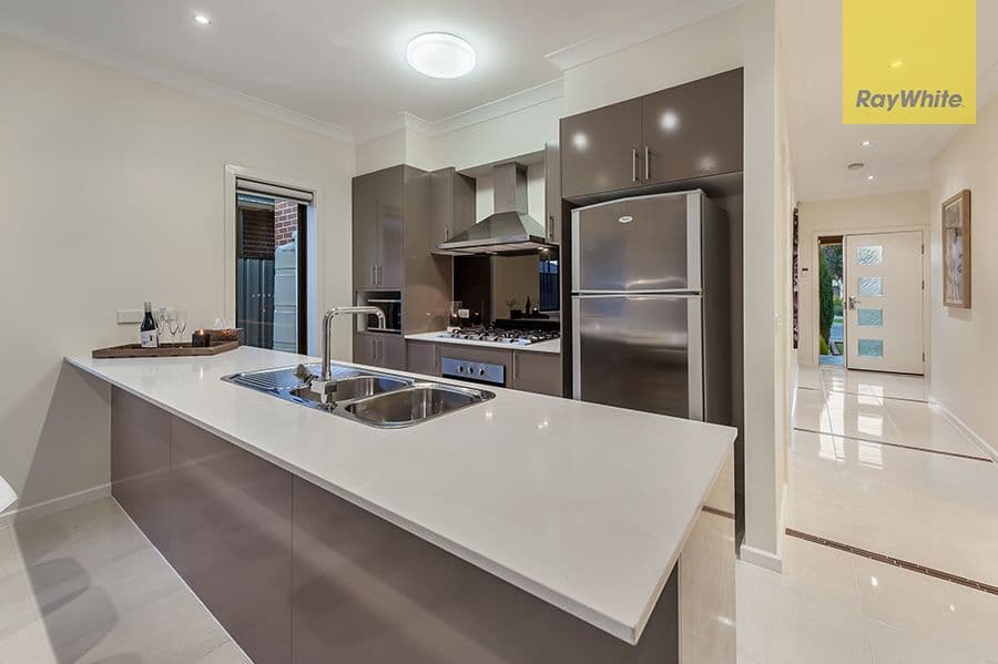 273 Waterview Boulevard, Craigieburn VIC 3064, Craigieburn - Thumbnail 2