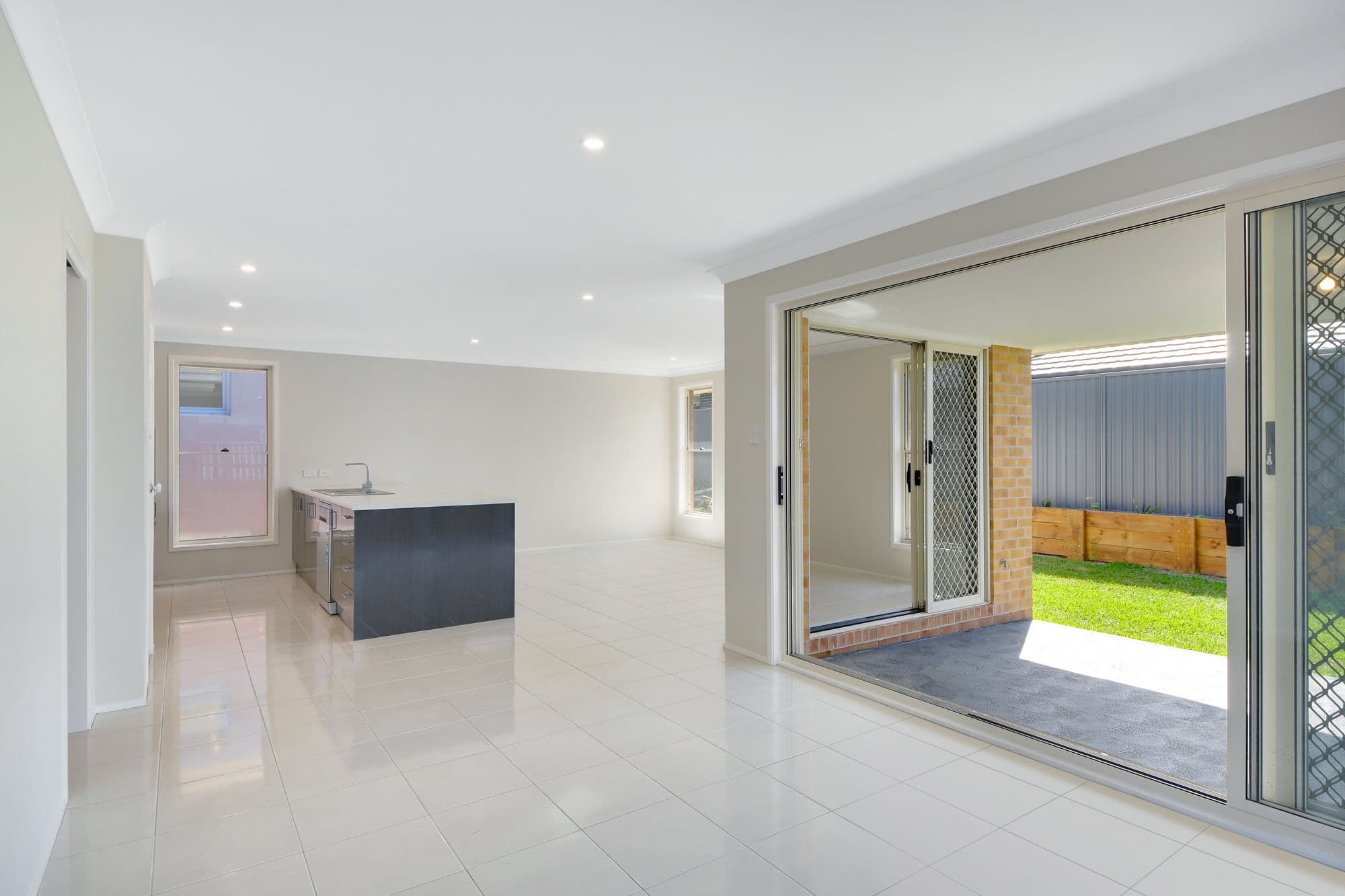 29 Greenhood Crescent, Denham Court - Thumbnail 4