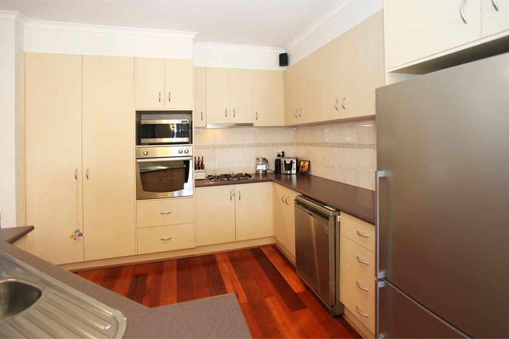 12 McCauley Street, POINT COOK VIC 3030, Point Cook - Thumbnail 8