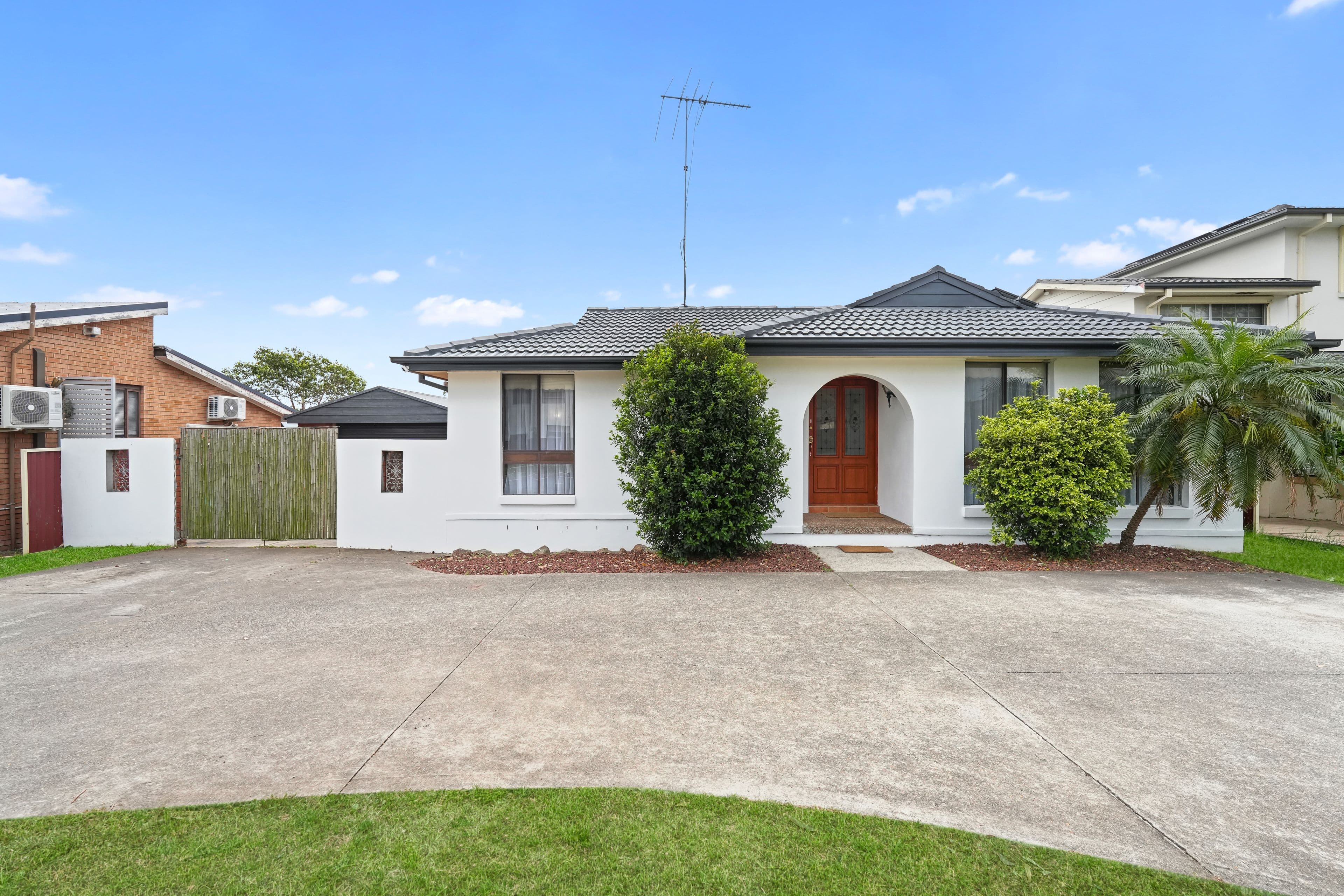 12 Explorers Way, St Clair NSW 2759, St Clair - Image 1