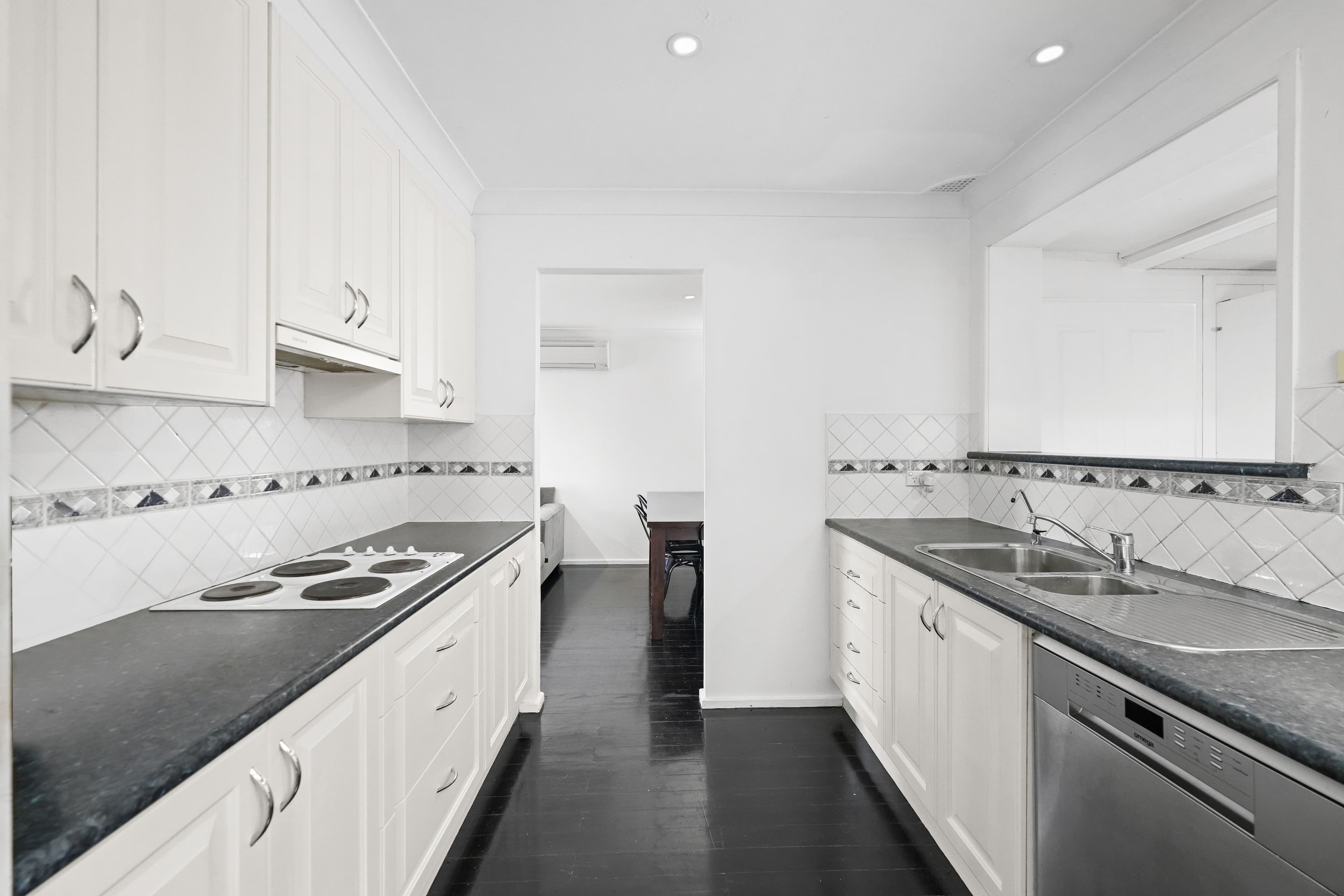 12 Explorers Way, St Clair NSW 2759, St Clair - Thumbnail 2