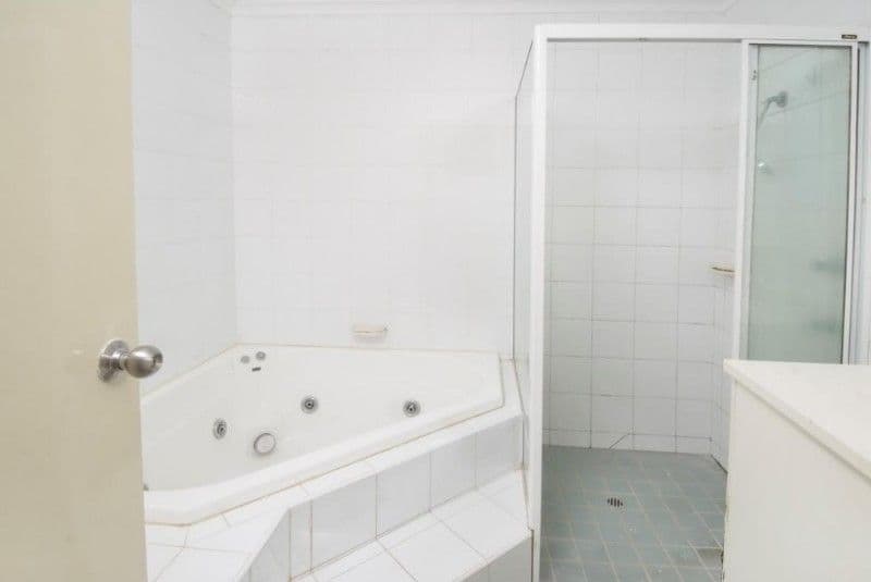 1 Bailey Street, WESTMEAD NSW 2145, Westmead - Thumbnail 3