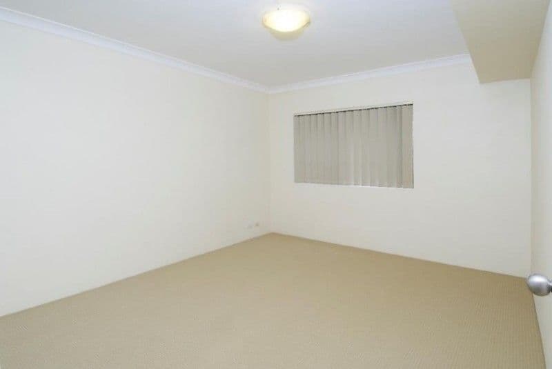 1 Bailey Street, WESTMEAD NSW 2145, Westmead - Thumbnail 4
