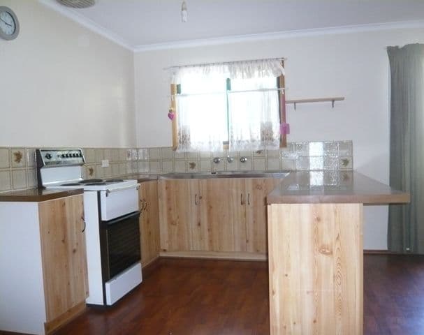 15 Geddes Avenue, CLARE SA 5453, Clare - Thumbnail 8