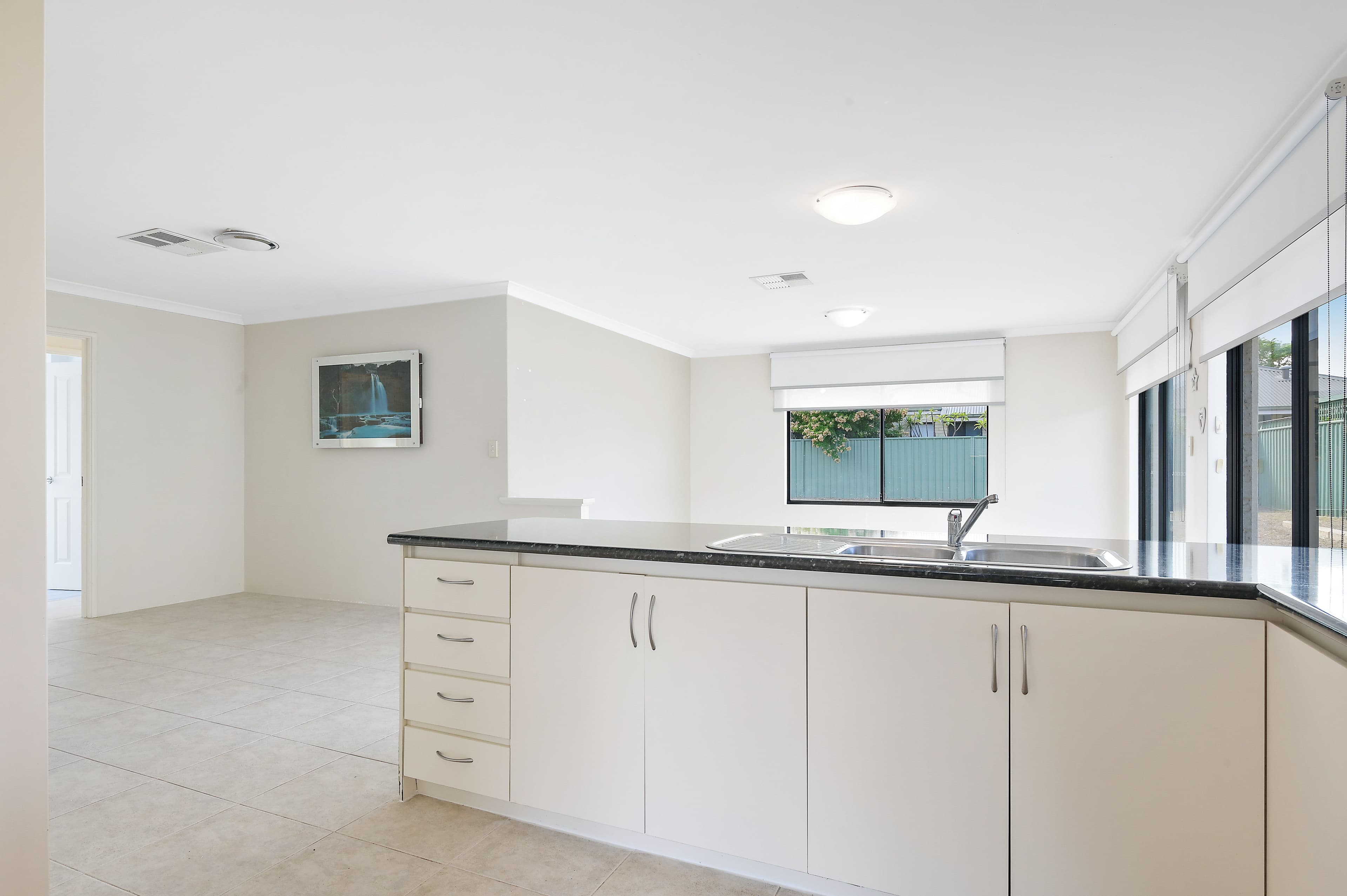 24 Excalibur Chase, Wattle Grove WA 6107, Wattle Grove - Thumbnail 3