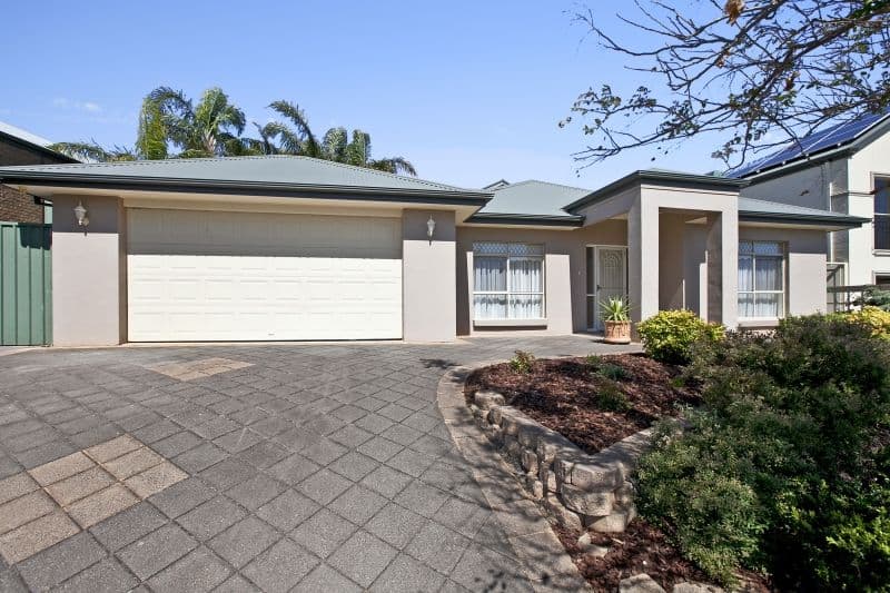 26 Bayview Parade, GULFVIEW HEIGHTS SA 5096, Gulfview Heights - Thumbnail 2