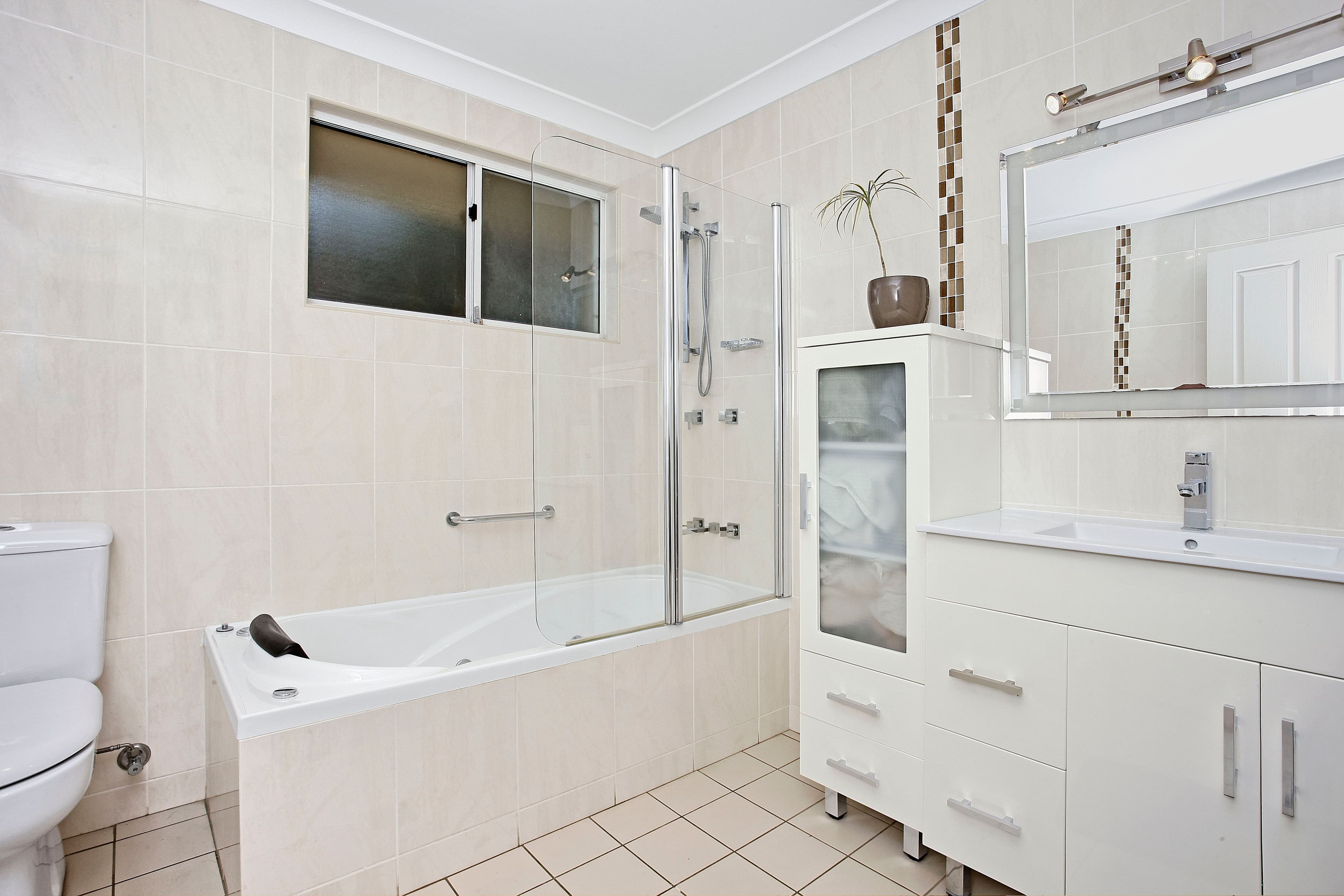 34 Tuncurry Street, Bossley Park - Thumbnail 3