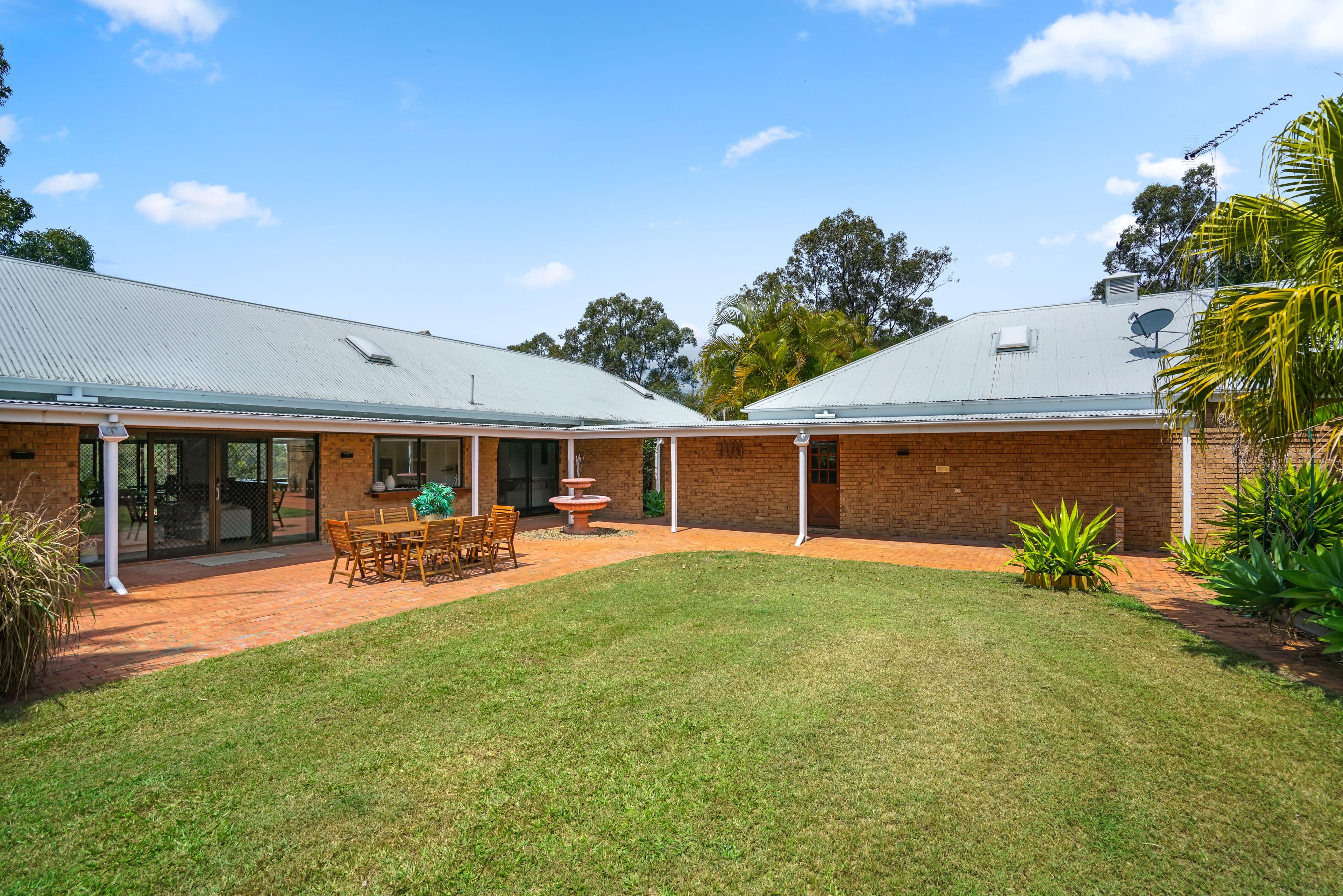 135 Country Crescent, Nerang QLD 4211, Nerang - Thumbnail 3