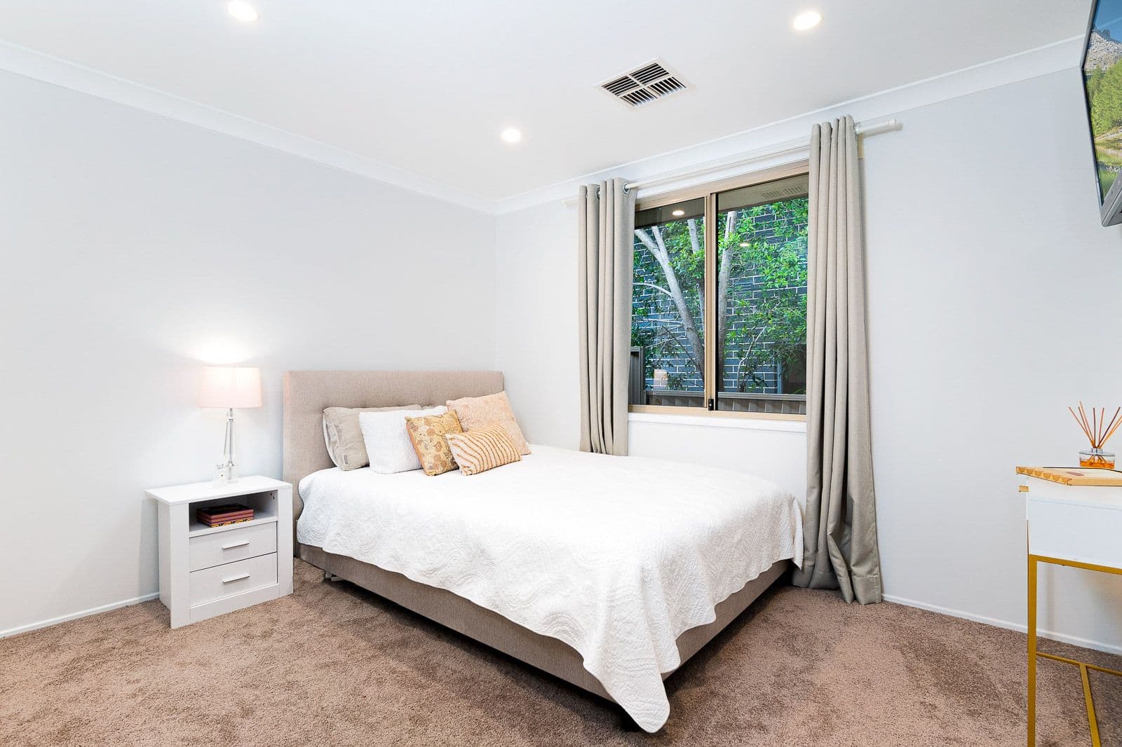 9 Honeymyrtle Road, Kellyville NSW 2155, Kellyville - Thumbnail 7