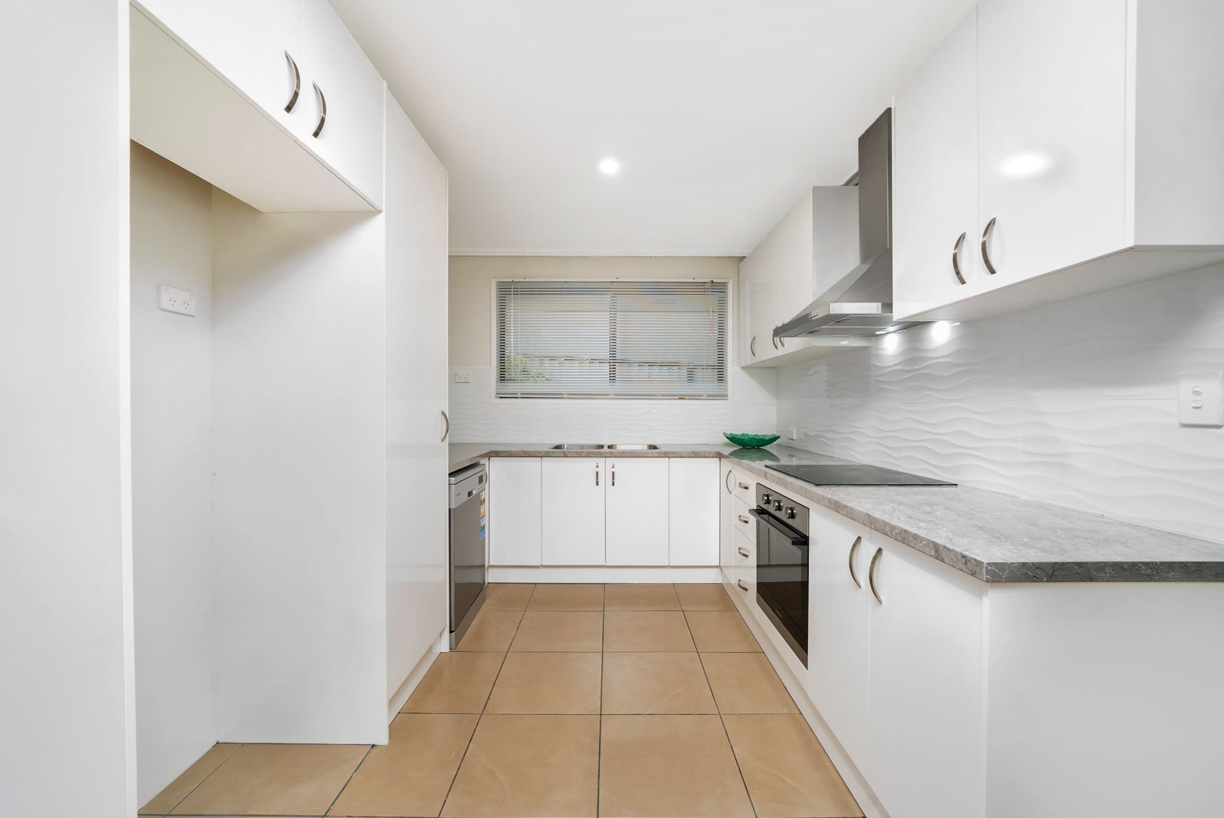 10 Cinnamon Court, Redcliffe QLD 4020, Redcliffe - Thumbnail 6